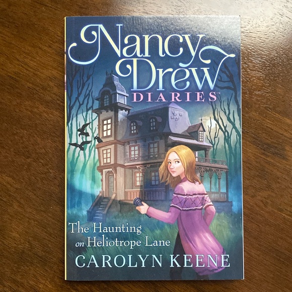 Nancy Drew Diaries The haunting on Heliotrope Lane book - Picture 1 of 4